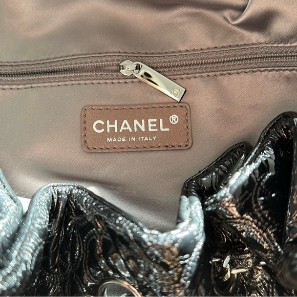 CHANEL TOTE - Picture 5 of 10